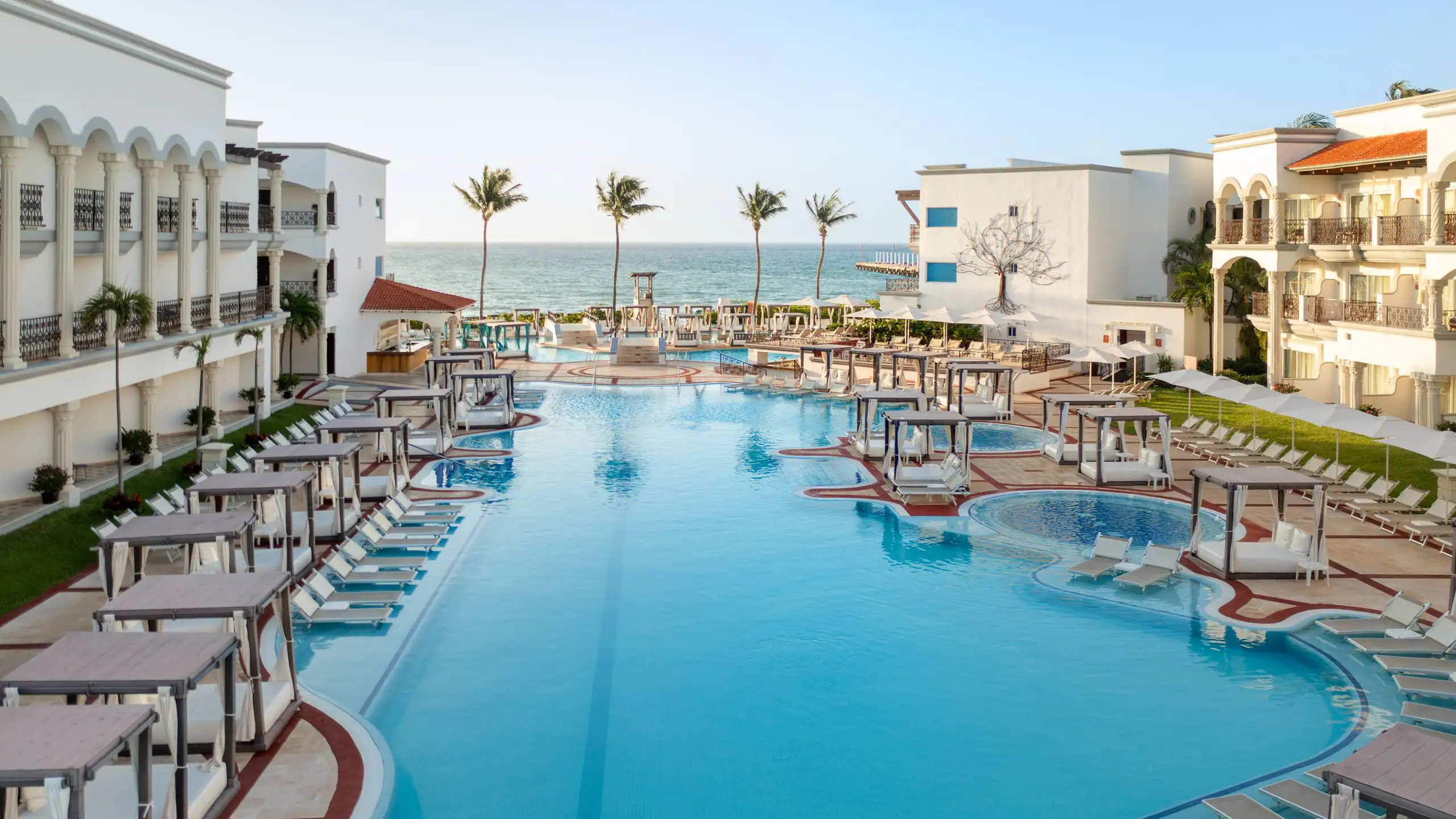 Hyatt Vivid Playa Del Carmen - walkable resort to 5th Avenue
